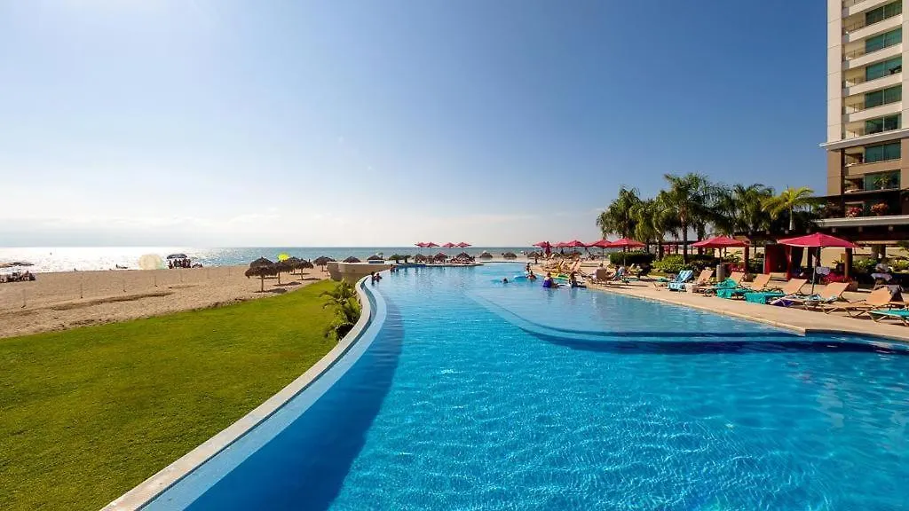 Ogovallarta, 2 Bedroom Beachfront With Double Balcony, Office, Bbq Puerto Vallarta Mexico