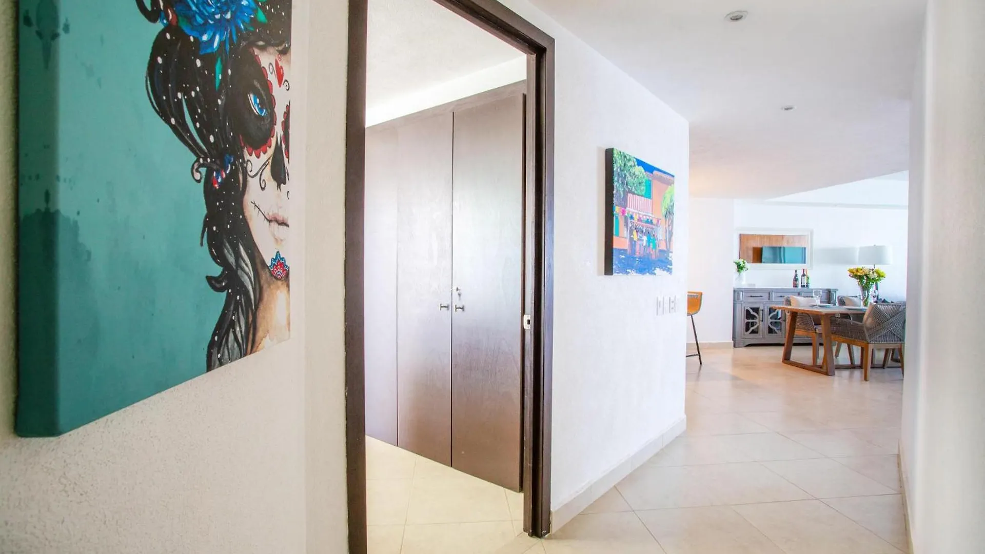 Ogovallarta, 2 Bedroom Beachfront With Double Balcony, Office, Bbq Puerto Vallarta Vakantiehuis